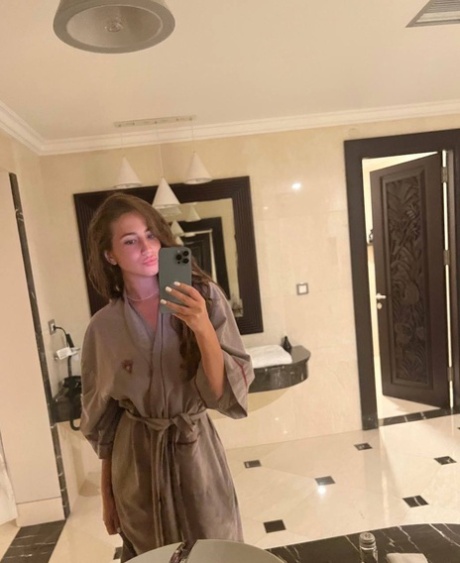 Alibey VIP Escort Simge